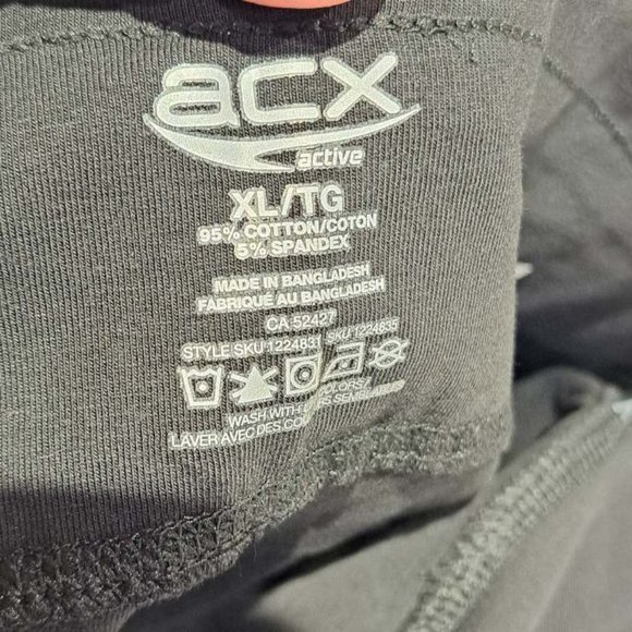 NWT black women's yoga pants / capris - Picture 5 of 9